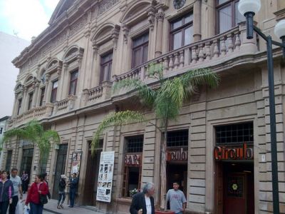 Plaza Martires Del 2 De Enero